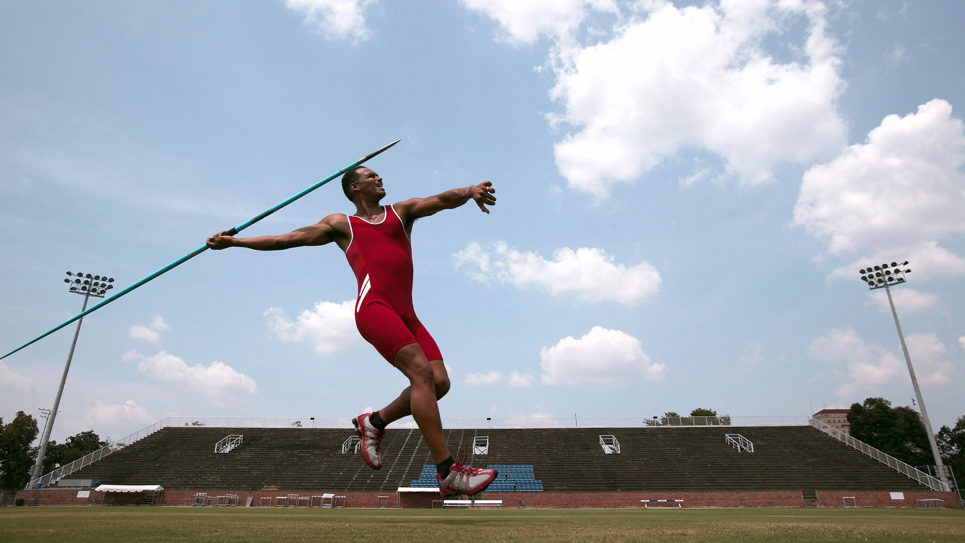 卡瓦哈尔，欧冠之夜，一位边卫如何接管比赛并让塞维利亚冲垮亚特兰大