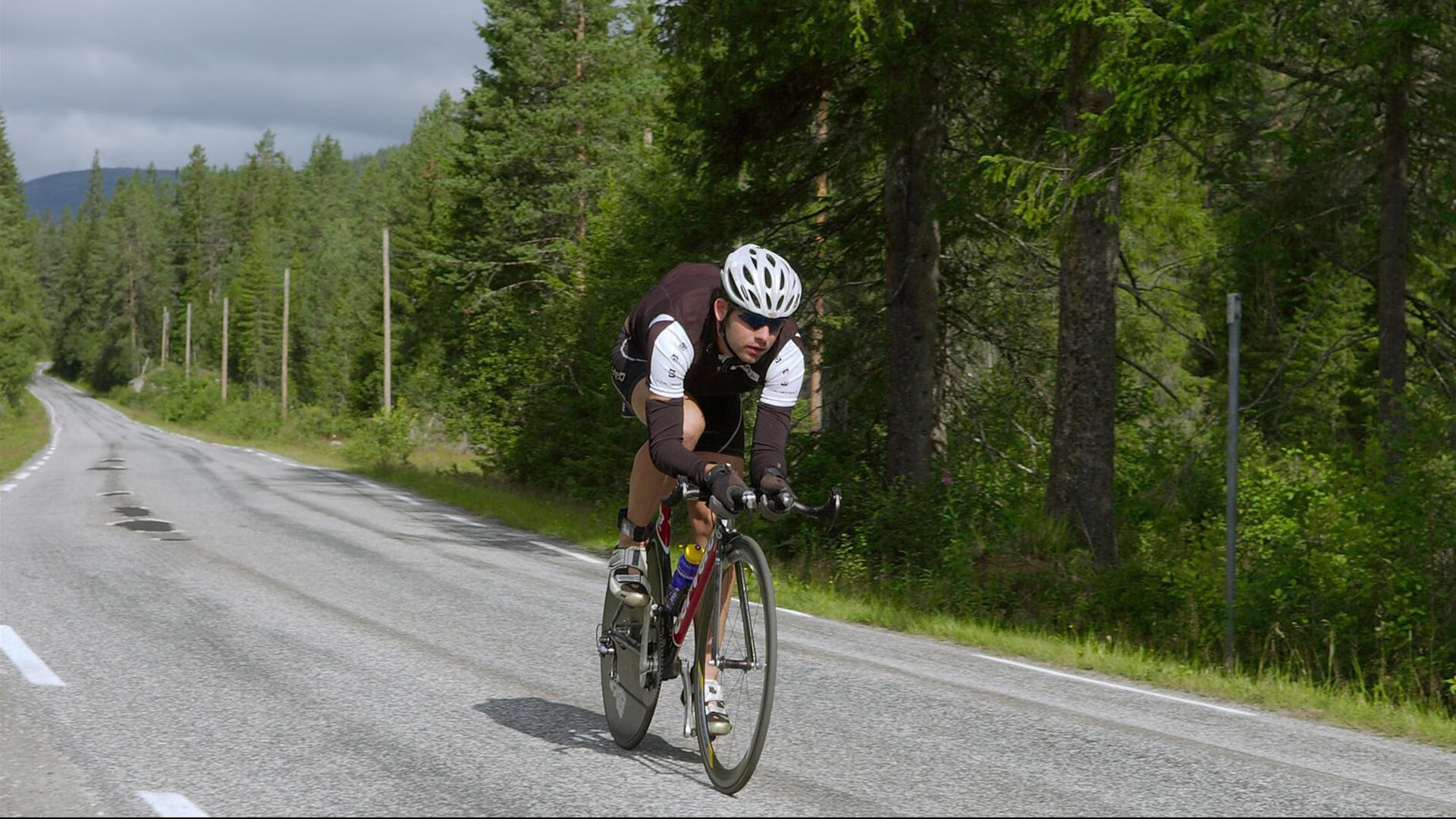 佩德里，F1年度争冠之夜的非车手胜负手