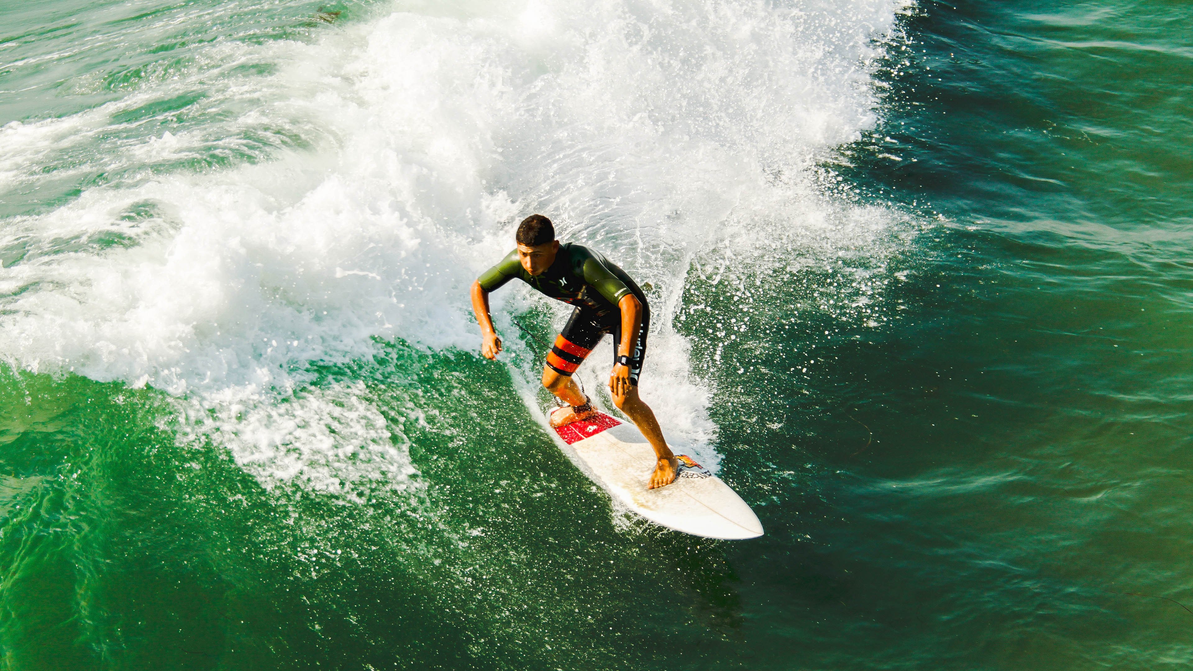 孤胆骑士的逆袭，布伦森如何用唯一性击穿掘金的铜墙铁壁