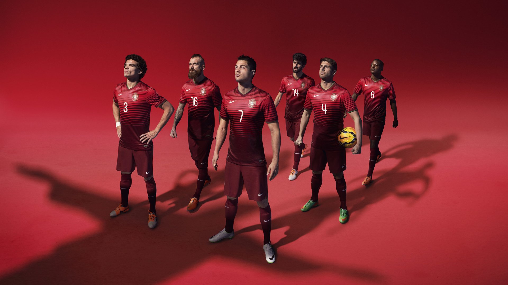 教科书之夜，爱德华兹如何用表现定义2026世界杯的经典