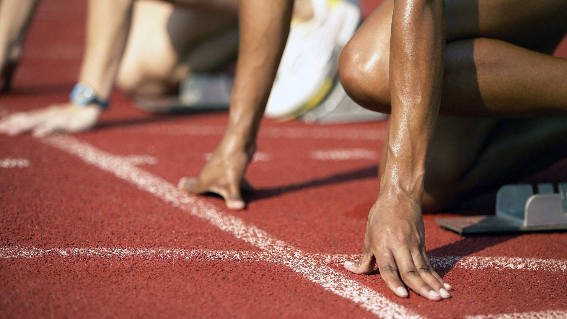 拉什福德年度焦点战封神，波兰式铁血体系全面压制里昂